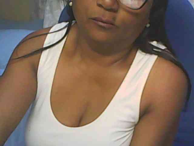hotmomsexy webcam