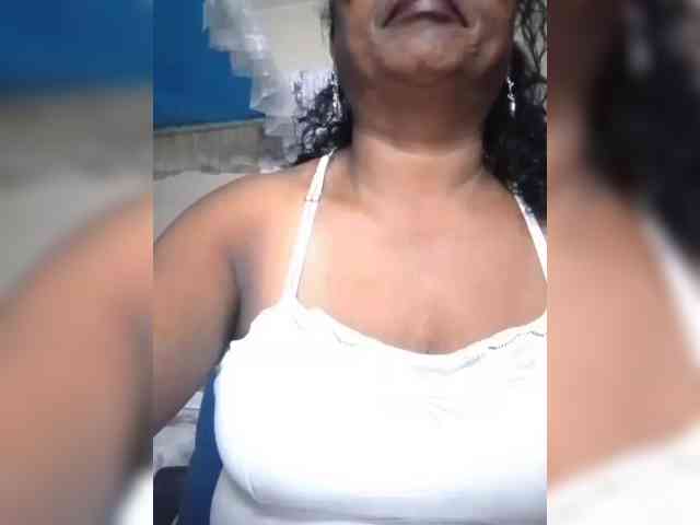 hotmomsexy webcam