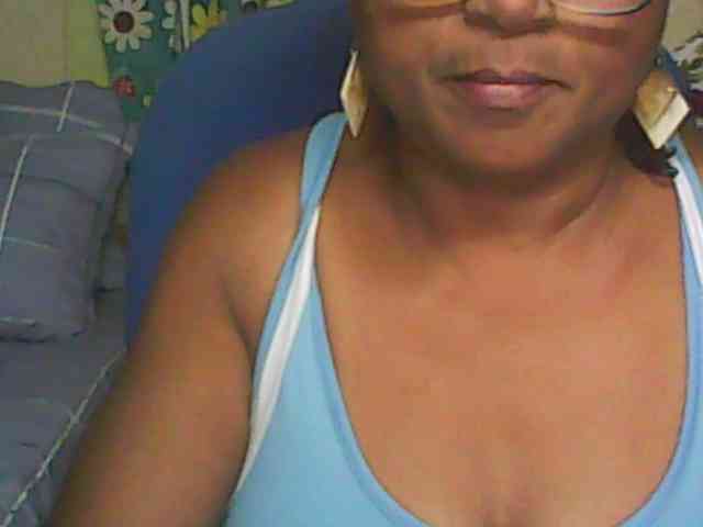 hotmomsexy webcam