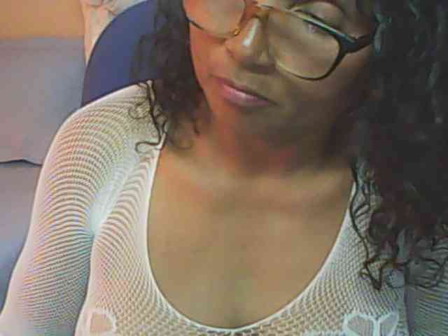 hotmomsexy webcam