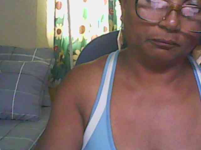 hotmomsexy webcam