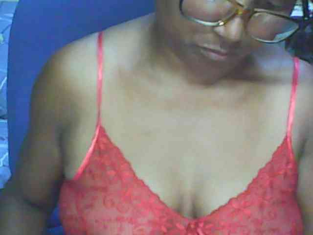hotmomsexy webcam
