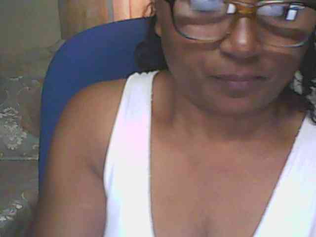 hotmomsexy webcam