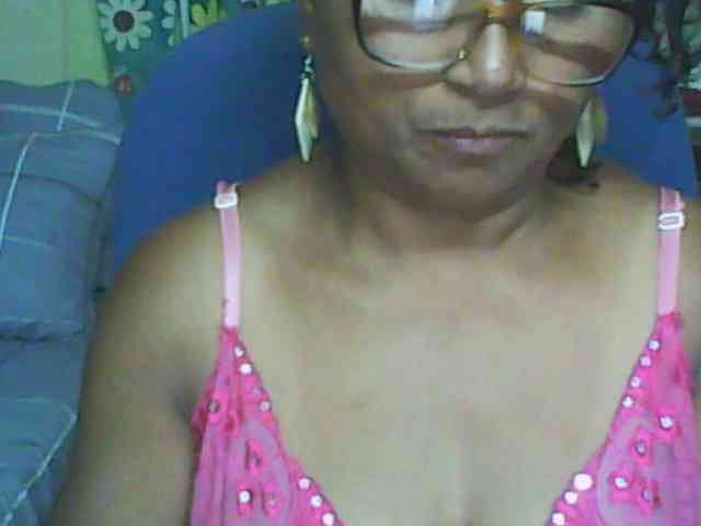 hotmomsexy webcam