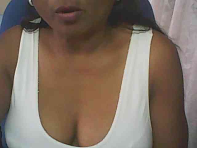 hotmomsexy webcam