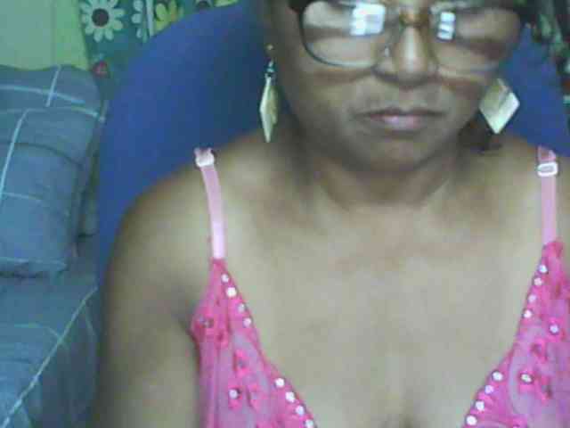 hotmomsexy webcam