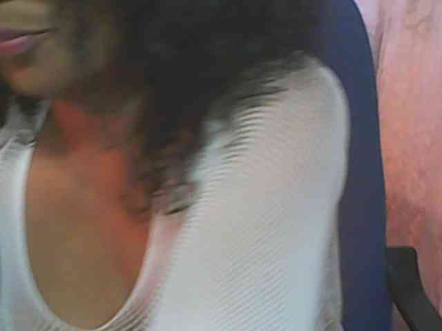 hotmomsexy webcam