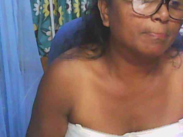 hotmomsexy webcam