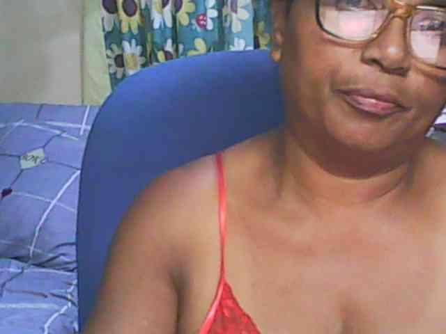 hotmomsexy Live Webcam on BongaCams