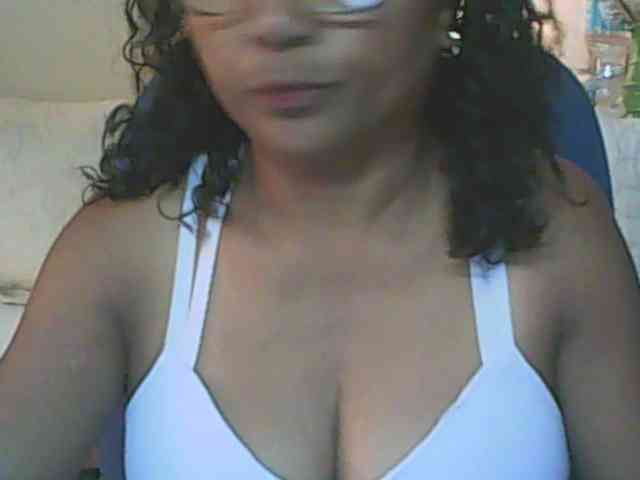 hotmomsexy webcam