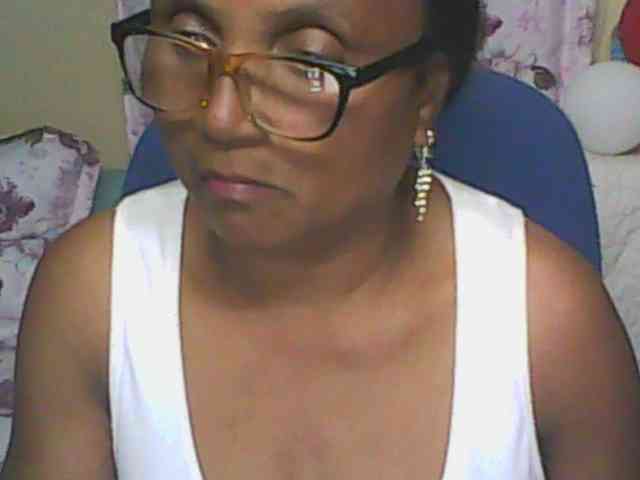 hotmomsexy webcam