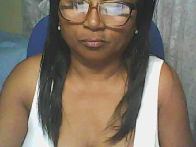 hotmomsexy webcam