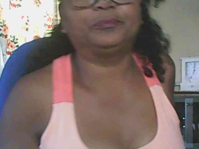 hotmomsexy webcam
