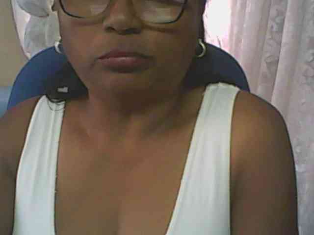 hotmomsexy webcam
