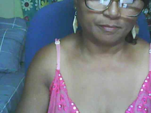 hotmomsexy webcam