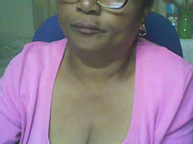 hotmomsexy webcam