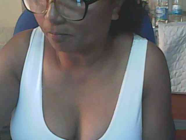 hotmomsexy webcam