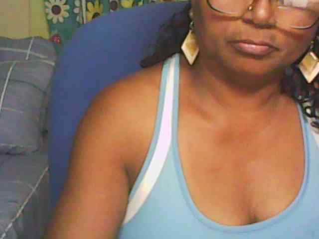 hotmomsexy webcam