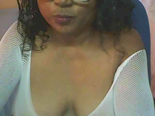 hotmomsexy webcam
