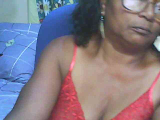 hotmomsexy webcam