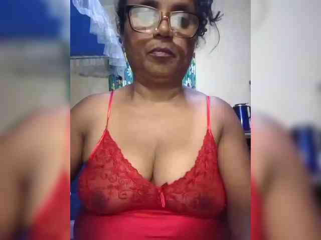 hotmomsexy webcam