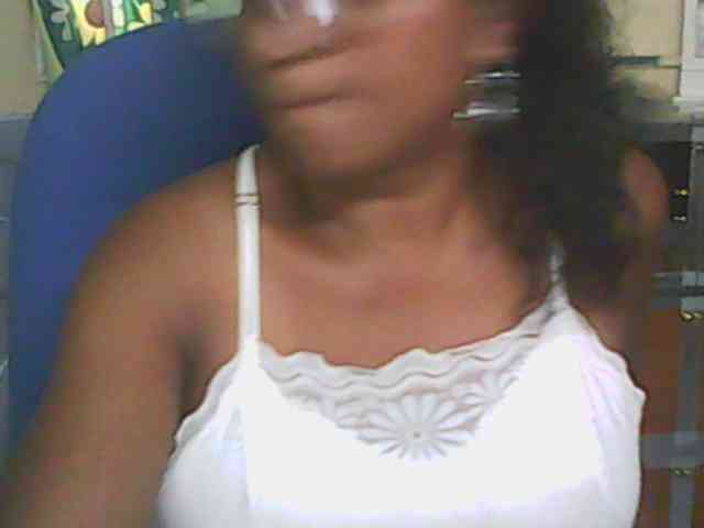 hotmomsexy webcam