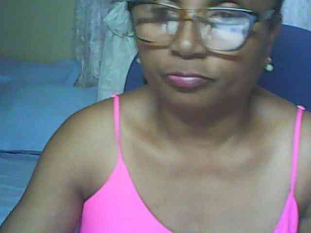 hotmomsexy webcam