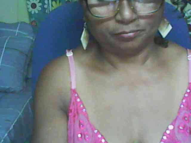 hotmomsexy webcam