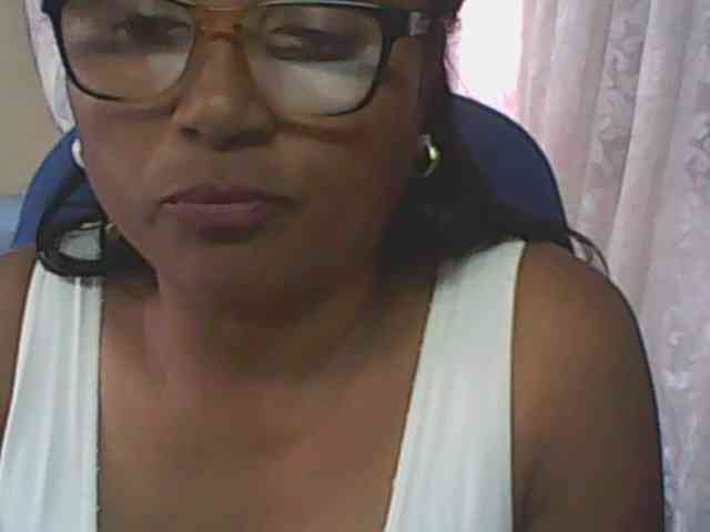 hotmomsexy webcam