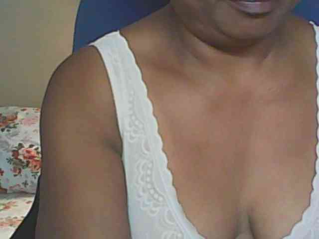 hotmomsexy webcam