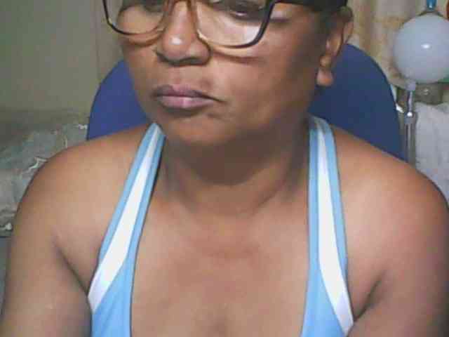 hotmomsexy webcam