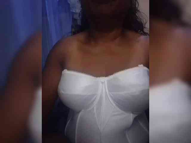hotmomsexy webcam
