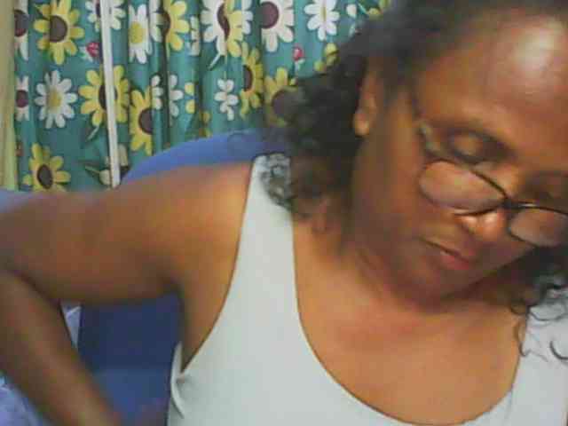 hotmomsexy webcam