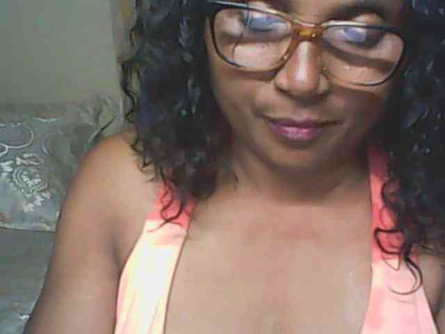 hotmomsexy webcam