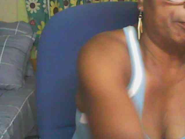 hotmomsexy webcam