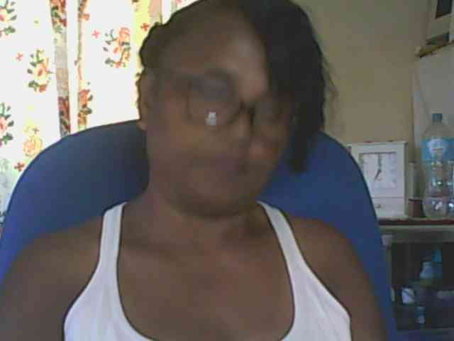 hotmomsexy webcam