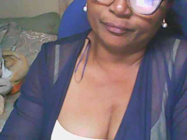 hotmomsexy webcam