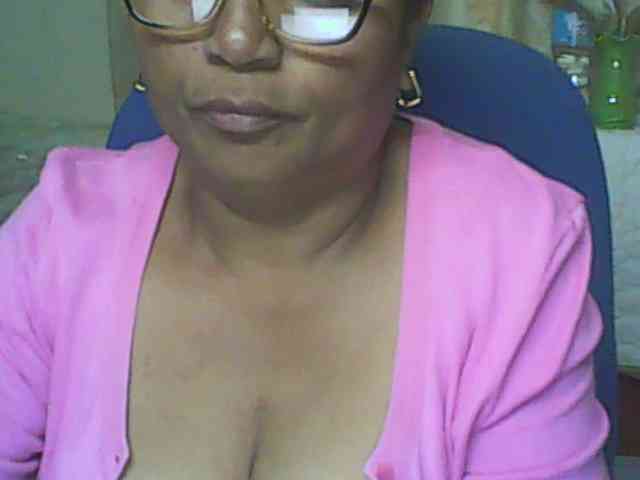 hotmomsexy webcam