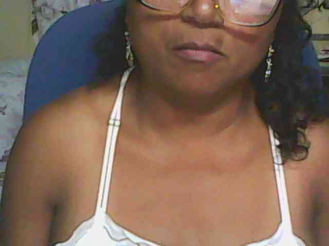hotmomsexy webcam