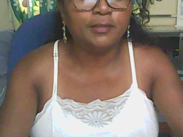 hotmomsexy webcam