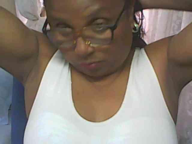 hotmomsexy webcam