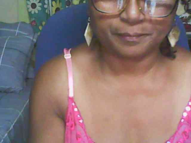 hotmomsexy webcam