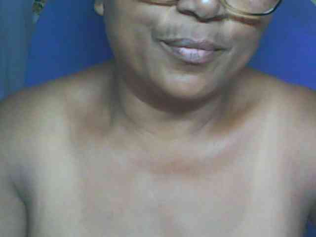 hotmomsexy Live Webcam on BongaCams