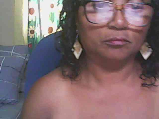 hotmomsexy webcam