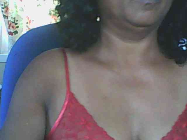 hotmomsexy webcam