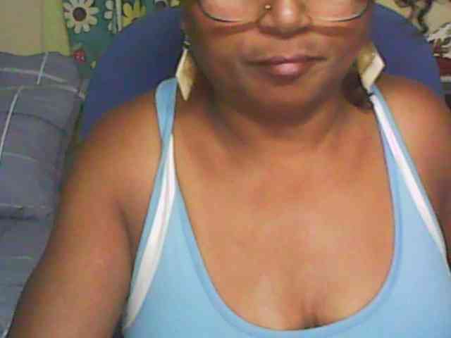 hotmomsexy webcam