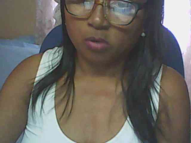 hotmomsexy webcam