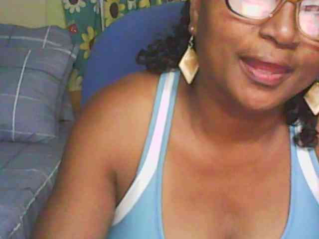 hotmomsexy webcam