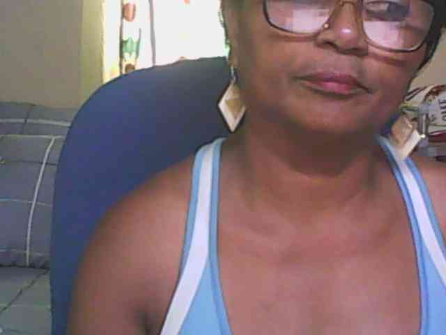 hotmomsexy webcam