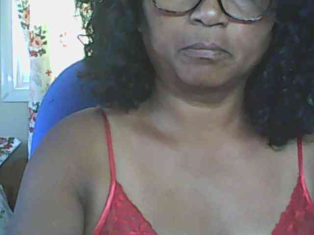 hotmomsexy webcam